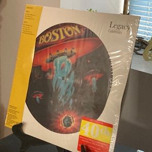40th Anniversary edition Boston Album. Bought but never played.